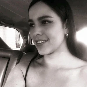 EsmeraldaJhonson Public Pic 6