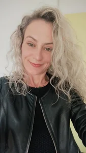 abbytantrika11 Kiss Pic