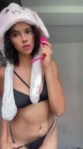 MilaNovak1 Public  2টি ছবি