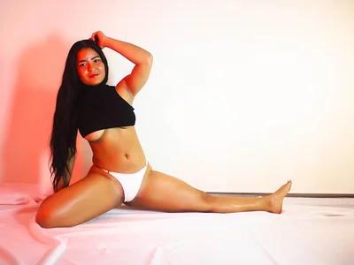 HayamiKioto Flexible Girl Pic 2