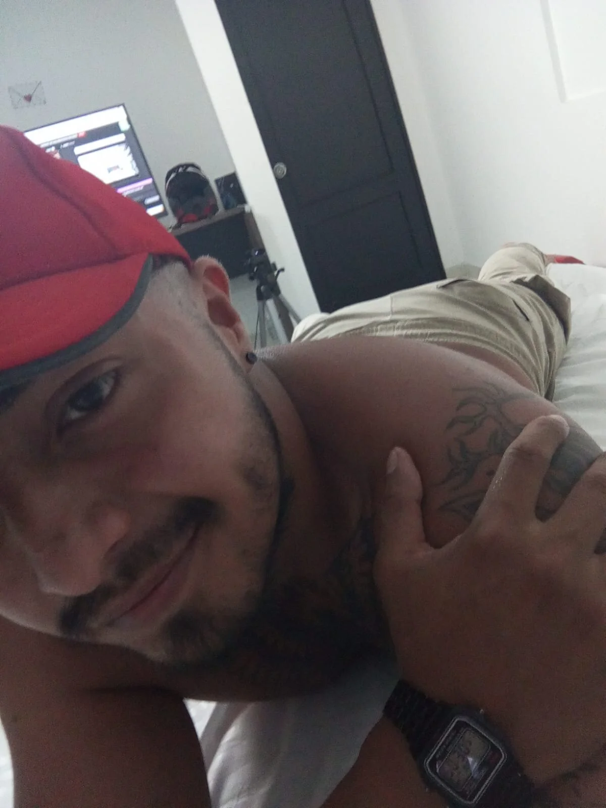 Demian_Mason immagine di tendenza 6437