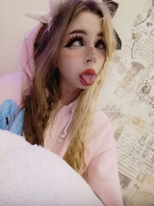 suemeow Public Foto 3