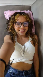 lia_valmont_01 beautiful face Foto