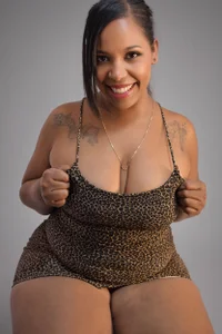 ebony_priincess kullanıcısının one priincess horny albümü -  3 fotoğraf