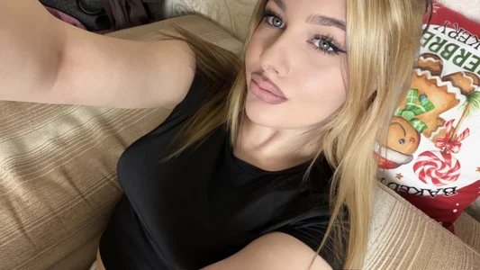 bella_life Public Pic 6