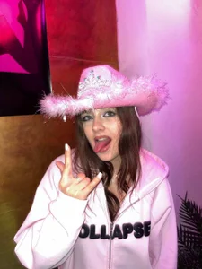 rozmary_ket Public Pic 3