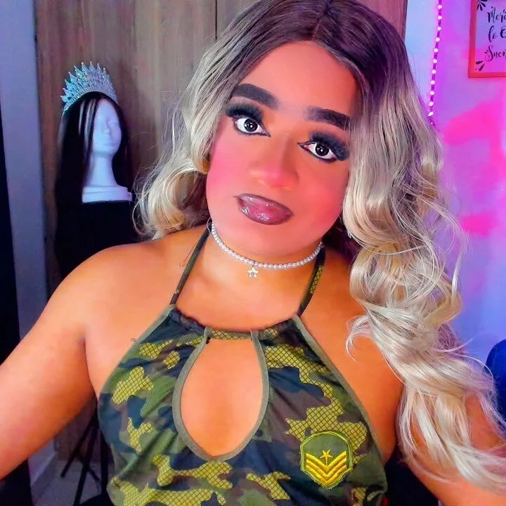 Amber_bigdick22 热门图片 6290