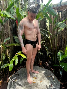 Alex HOT de AlexHarrington  5 Imagens