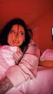 AaaliceeeWho’s Alice ? 🤭🖤图片 7