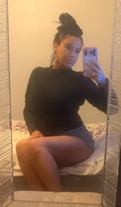 Sasha_CurvesXX Hey… Hình