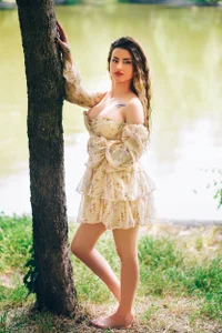 Alice_Voss Nature vibes Pic 2