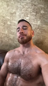 Sweaty and training💪 od _adamcoper_  snímek