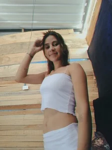 king de Mia_axell  5 Imagens