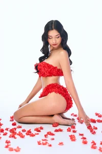 michbrunnette roses are red! ❤️ รู ป  8