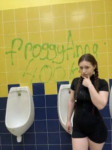 FroggyAnna kullanıcısının 🍰THANK YOU FOR 400'000🍰 albümü -  4 fotoğraf