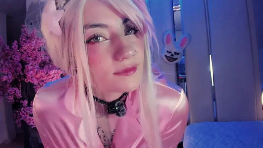horny and perversive girl 🥵 de Broklinwhite_  4 Imagens