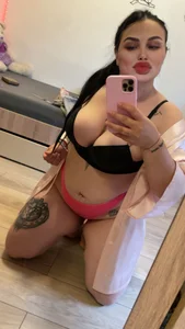 RAMONA33 Public Pic 3