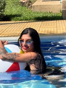 Emmaa_Queen_pool day ! 💥⭐图片 7