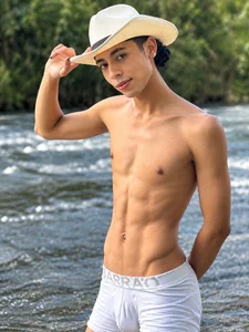 Ixxus_Raven 🌊Cowboy.. by The River зображення