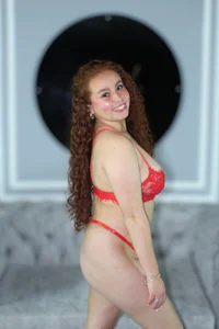 AmmberJones Fiery Temptress 🔥🍒 Foto