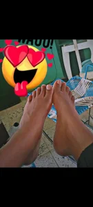 KarlaBelluci Feet 🌸 . fénykép