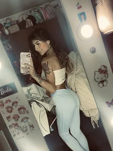 luna_miler_ Very casual today 🩵 Pic