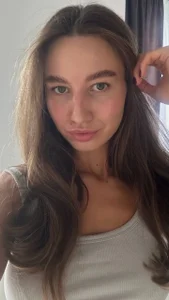 _EmberFamn's XXX Nude Photo 4