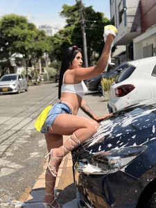 AlyssaDean Can I help you wash the car?🚗 Pic