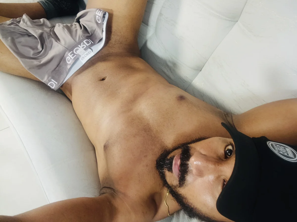 LeoCarter_ popularna fotka 4034