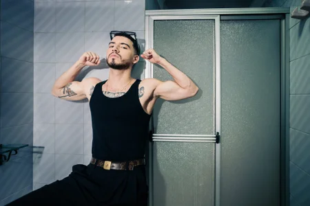 Dangerous-Men's photo