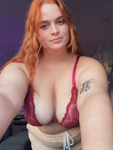 YourPrettyHazel Public Foto 3