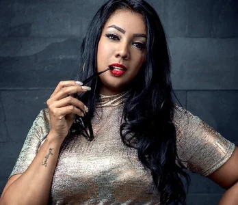 Dina dina.. de titsbiglovers  Imagens