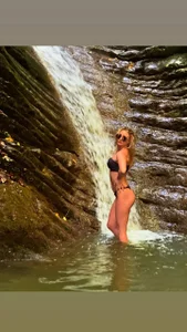 EarleanMottai Mia صورة واحدة|EarleanMottai Mia صورتان|EarleanMottai Mia  صور|EarleanMottai Mia  صورة