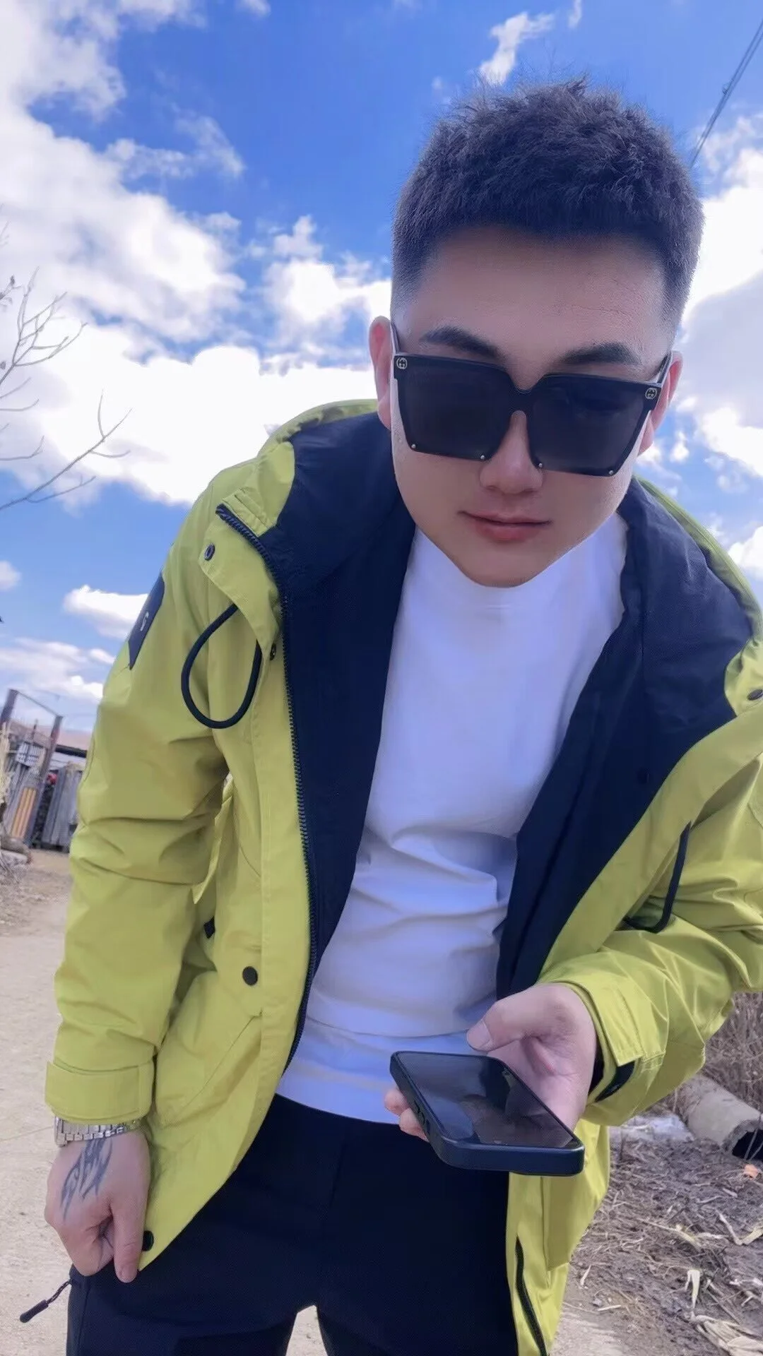 Llpl322 님의 트렌드 중인 사진  4086개