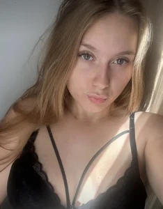 sweetsophiee20 Public Pic