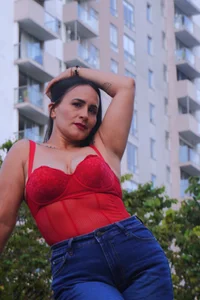 Sara_Charmy In the city 🏙️ Fotka