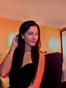 I'm sexy and I know it😈😈 od DelicateKiss  4 snímek