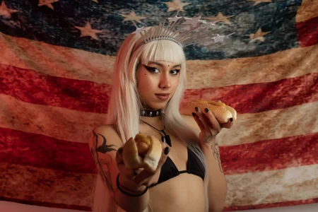 Raven_Witch_: July 4, 2024🎉 ( 3 фото)