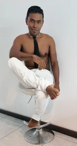 Adam_Morgan2 Public 사진