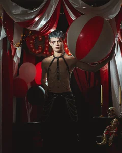 nicktorn Sexy Circus 🔥😈 Bilde 2