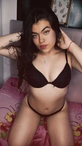 Katia_pretty_xのBe silent, let yourself go, and kiss me with your heart 🧸🌸の 5枚の写真