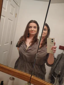 DaddysNaughtyGirl- Public Pic 5