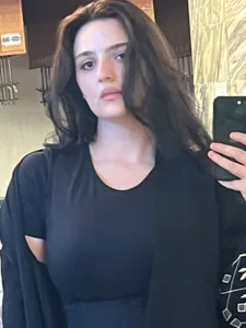 Babis_girlsss What do I look like? Pic