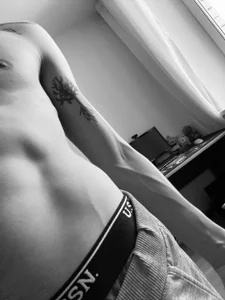 MagicLexa's XXX Nude Photo 3