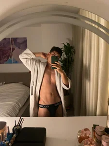 Andrew_Mahecha: Temptation. ( 2 фото)