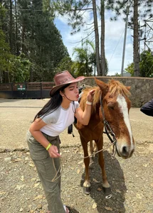 A woman whose passion is like this.🤎🤠 de TS-SimplyTheBest  2 photos