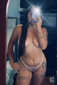 Cleo_ws Public Gambar