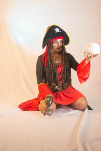 _Linoshka_1 Pirate with license to sin🦜🏴‍☠️ Bilde 8