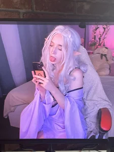 MelissaReis Sexy elf Pic 2