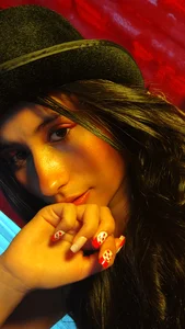 Sophia_Vera Public Pic 2